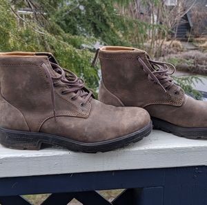 Blundstone leather lace up boots